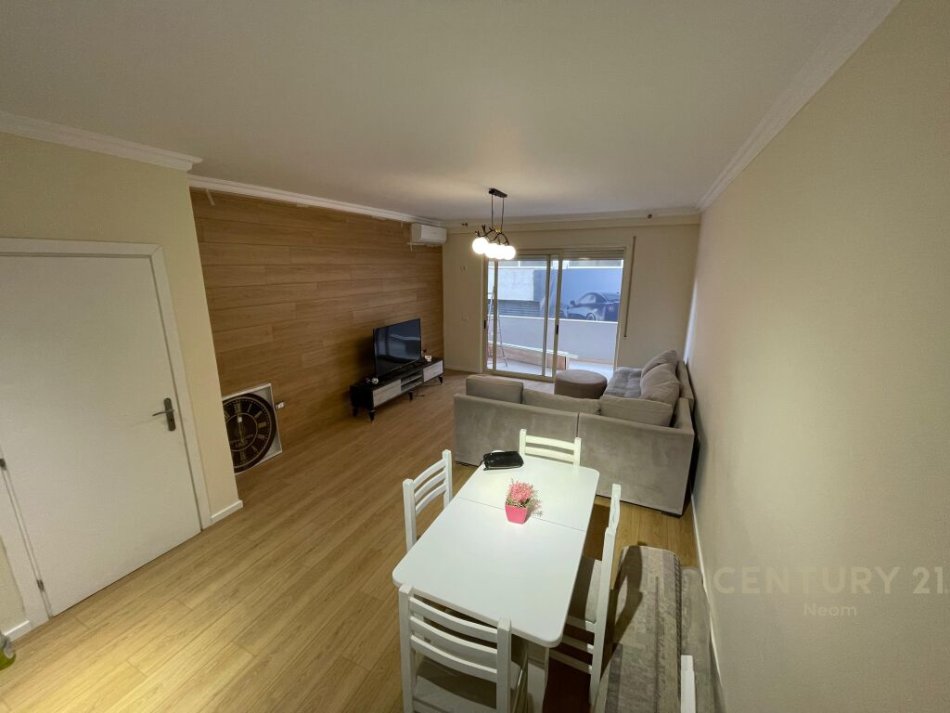 Apartament 1+1 Me Qera te Liqeni Thate!     Neom90134