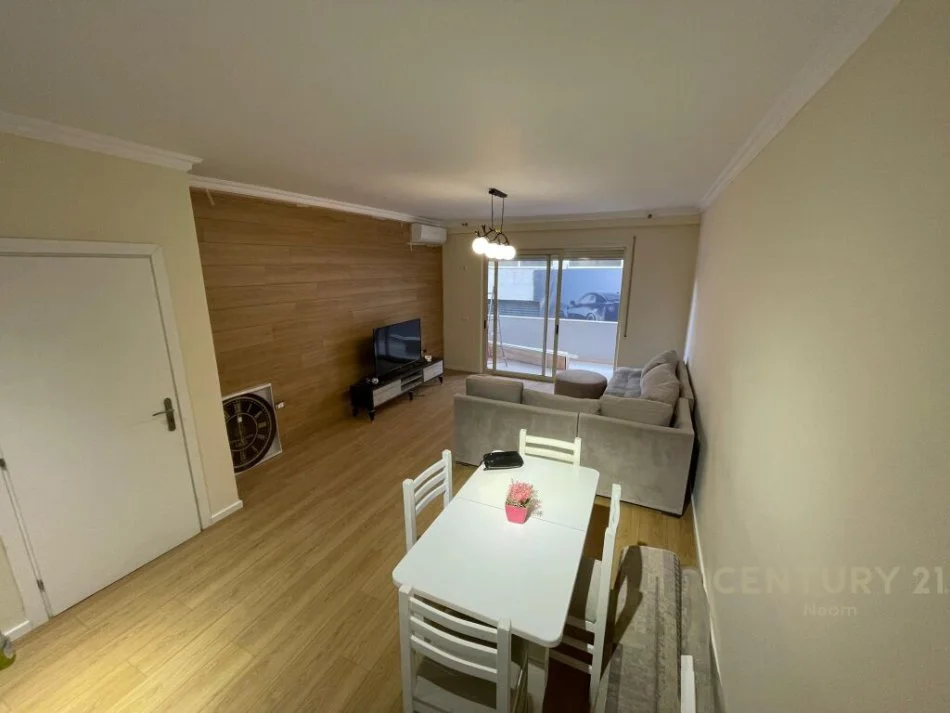 Apartament 1+1 Me Qera te Liqeni Thate!     Neom90134