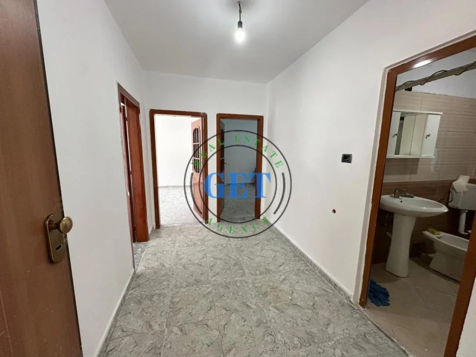 Durres, shitet apartament 2+1 Kati 2, 75 m² 78.000 € (Tek Stadiumi, Durres)