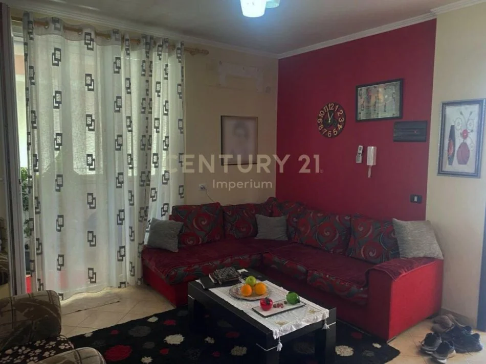 Shesim apartament 1+1+verande 100m2, ne Astir!