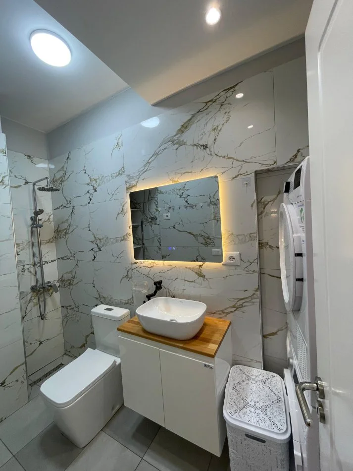 Tirane, shitet apartament 1+1+Ballkon Kati 2, 42 m² 119.000 € (Liqeni i Thate)