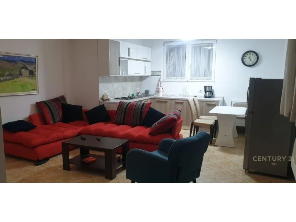 apartament me qira 2+1 tek rruga e kavajes