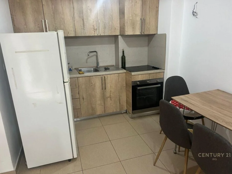 Apartament 1+1 me qera tek Kodra e Diellit prane Eleonores!
