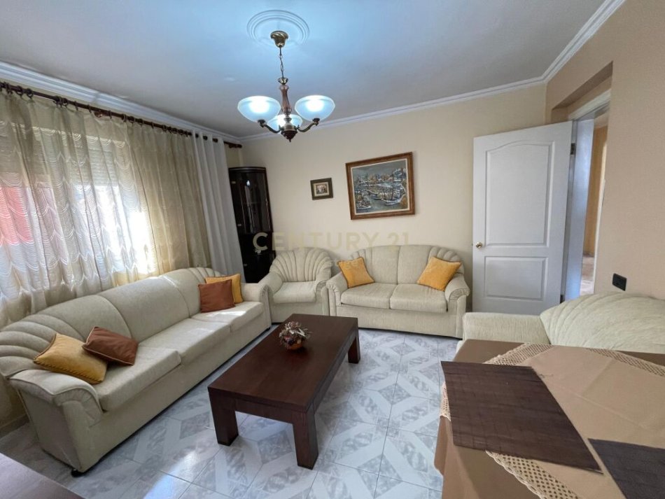 Tirane, jepet me qera apartament 2+1, Kati 5, 69 m² 470 € (ambasada amerikane)