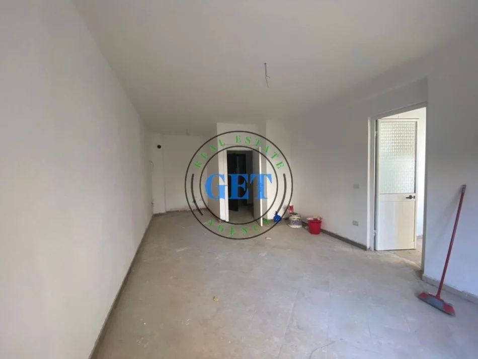 Durres, shitet apartament 1+1 Kati 1, 76 m² 75.000 € (Ish Urt, Durres)