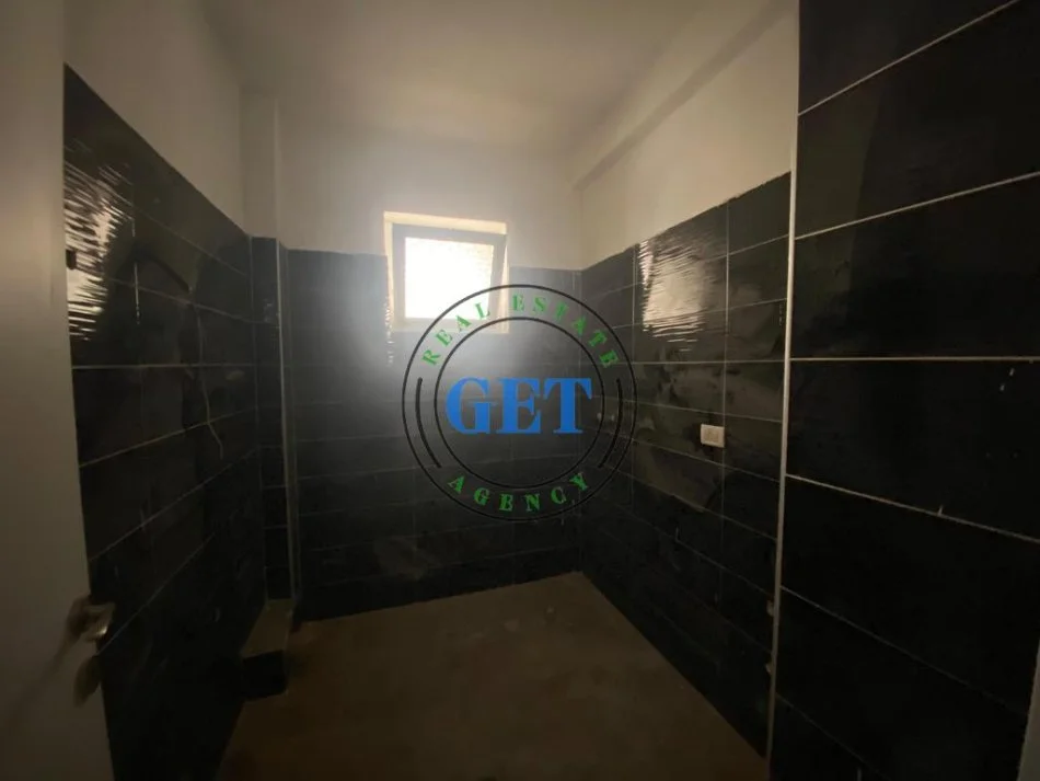 Durres, shitet apartament 1+1 Kati 1, 76 m² 75.000 € (Ish Urt, Durres)