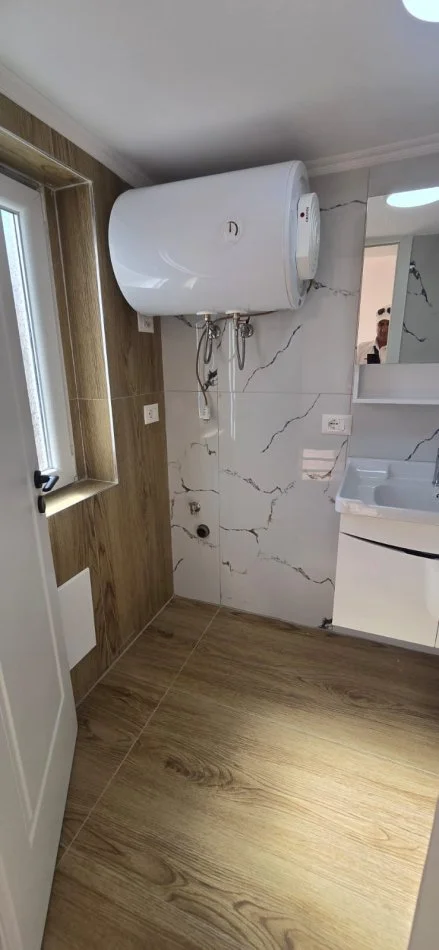 Shitet Garsonier, Myslym Shyri  95.000 €