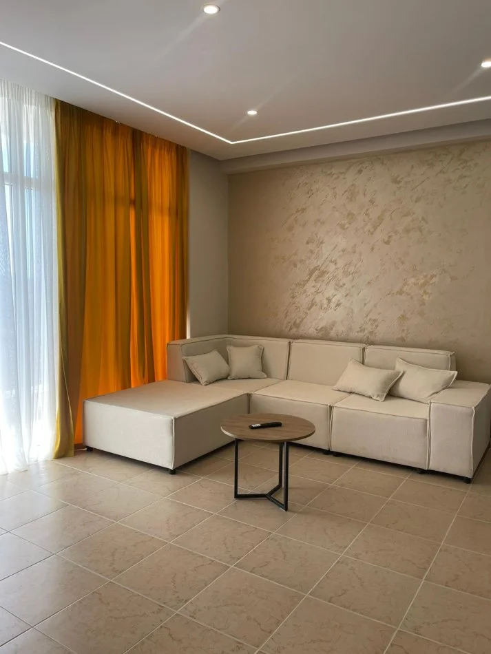 Tirane, jepet me qera 2+1 , 105 m² 850 € (Bulevardi i ri)