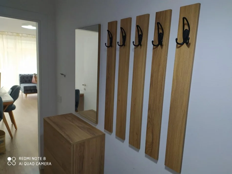 Disponojmë apartament 1+1 për qira,te rruga Peti, Liqeni i Thatë.