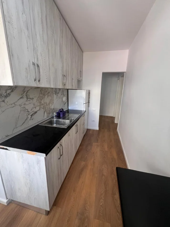 Tirane, shitet apartament 1+1+Aneks Kati 2, 64 m² 129.000 € (Prane kmy)