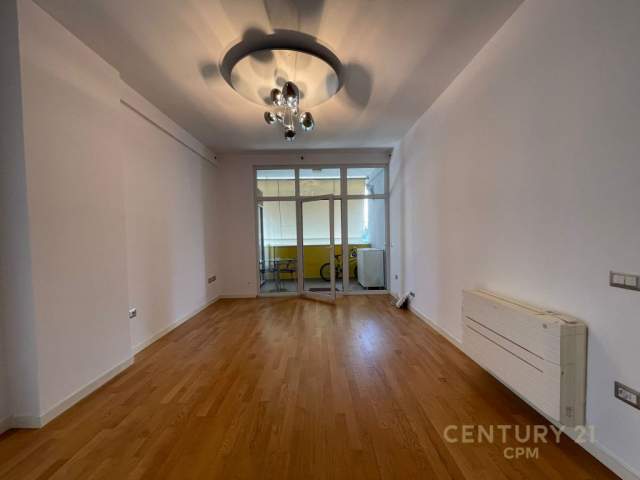 Tirane, ofert apartament 2+1+A+BLK Kati 8, 101 m² 700 Euro (Komuna e Parisit)