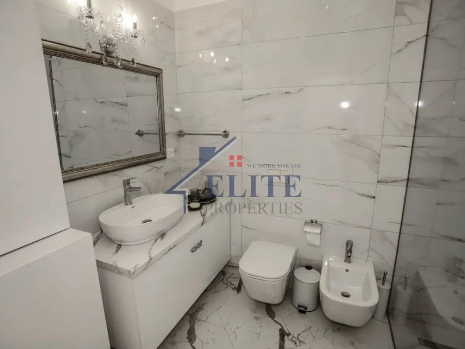Tirane, jepet me qera apartament 1+1+Ballkon Kati 6, 78 m² 820 € (Square 21)