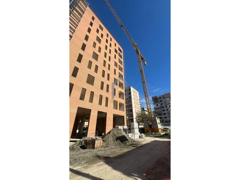 Tirane, shitet apartament 2+1+Ballkon Kati 6, 92 m² 129.000 € (astir faze perfundimtare)
