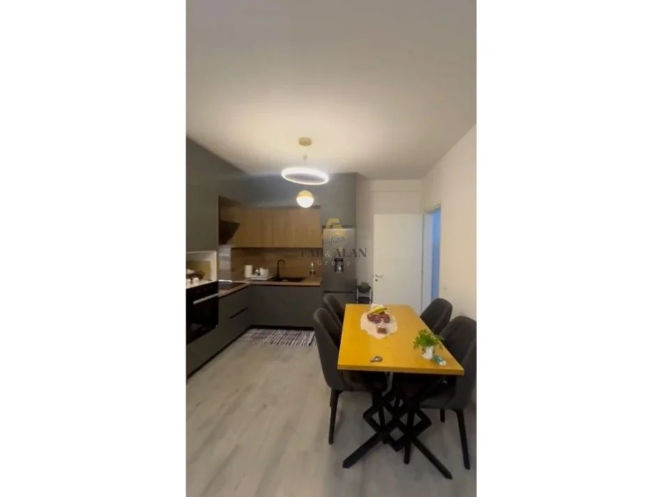 Tirane, shitet apartament 2+1 Kati 1, 84 m² 120.000 € (Univers City, QTU)