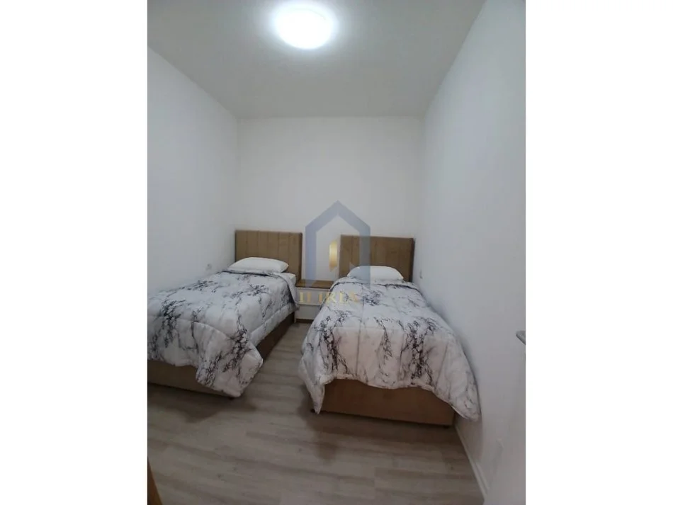 Tirane, jepet me qera apartament 2+1 Kati 4, 71 m² 1.000 € (Rruga “Don Bosko”)