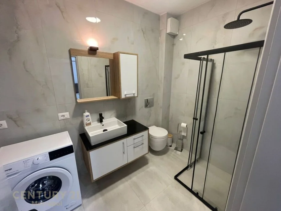 MYSLYM SHYR, APARTAMENT 2+1 PER QIRA! , 800euro