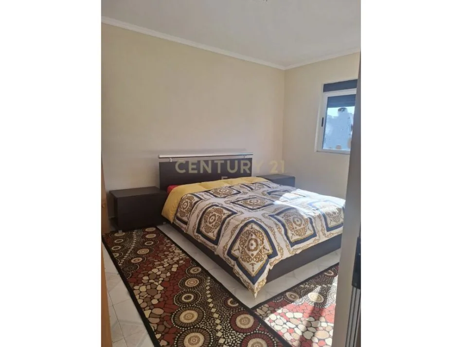SHITET APARTAMENT 1+1 TEK SPITALI AMERIKAN NE DURRES!