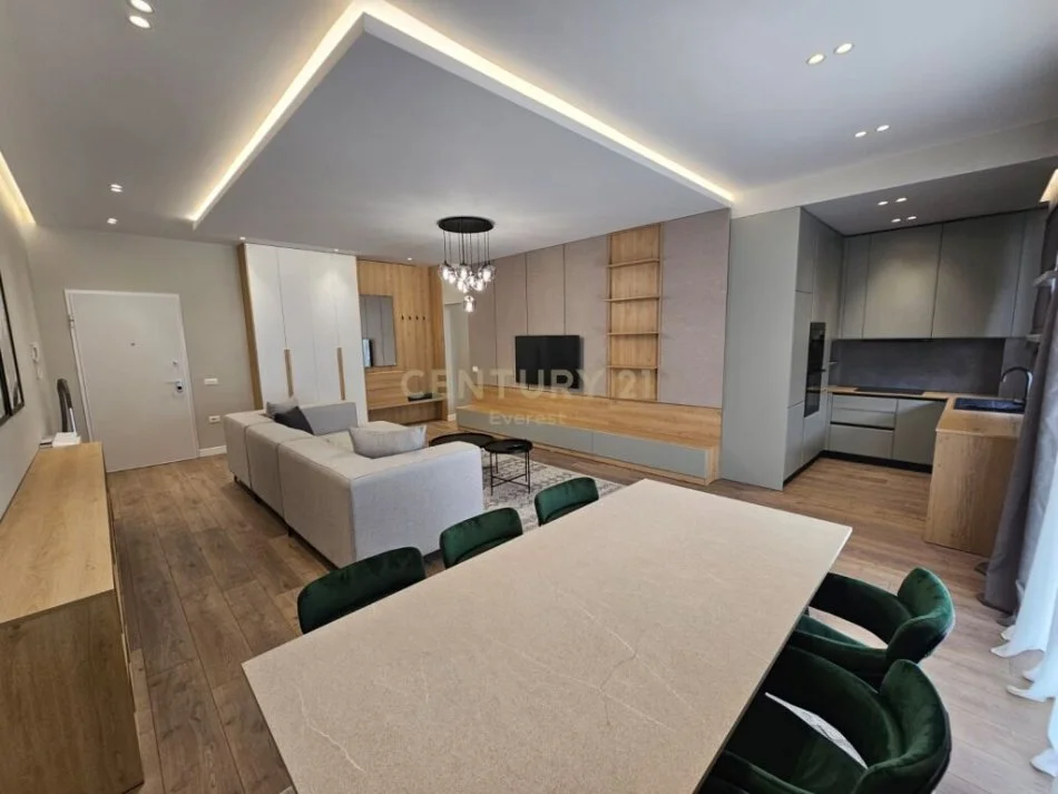 Tirane, jepet me qera apartament 3+1 Kati 1, 140 m² 1.500 € (KOPESHTI BOTANIK)