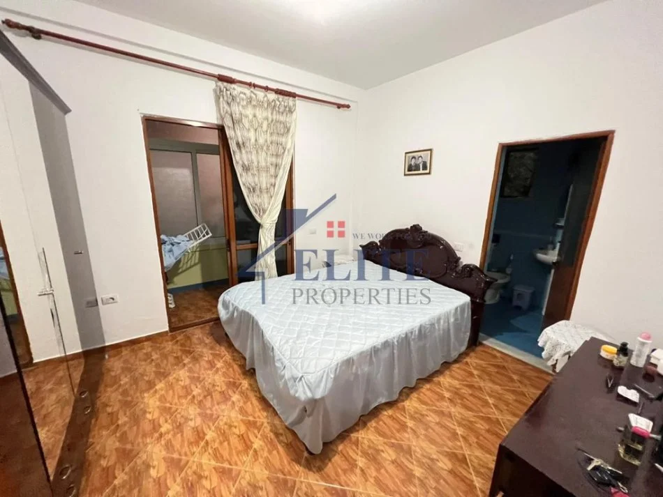 Tirane, jepet me qera apartament 3+1+Ballkon Kati 2, 120 m² 620 € (Ali Demi)