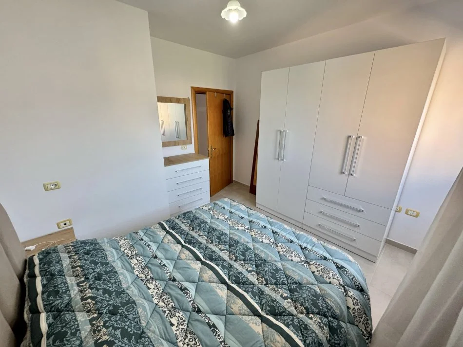 Tirane, jepet me qera apartament 1+1+Ballkon Kati 7, 60 m² 550 € (Bulevardi Gjergj Fishta)