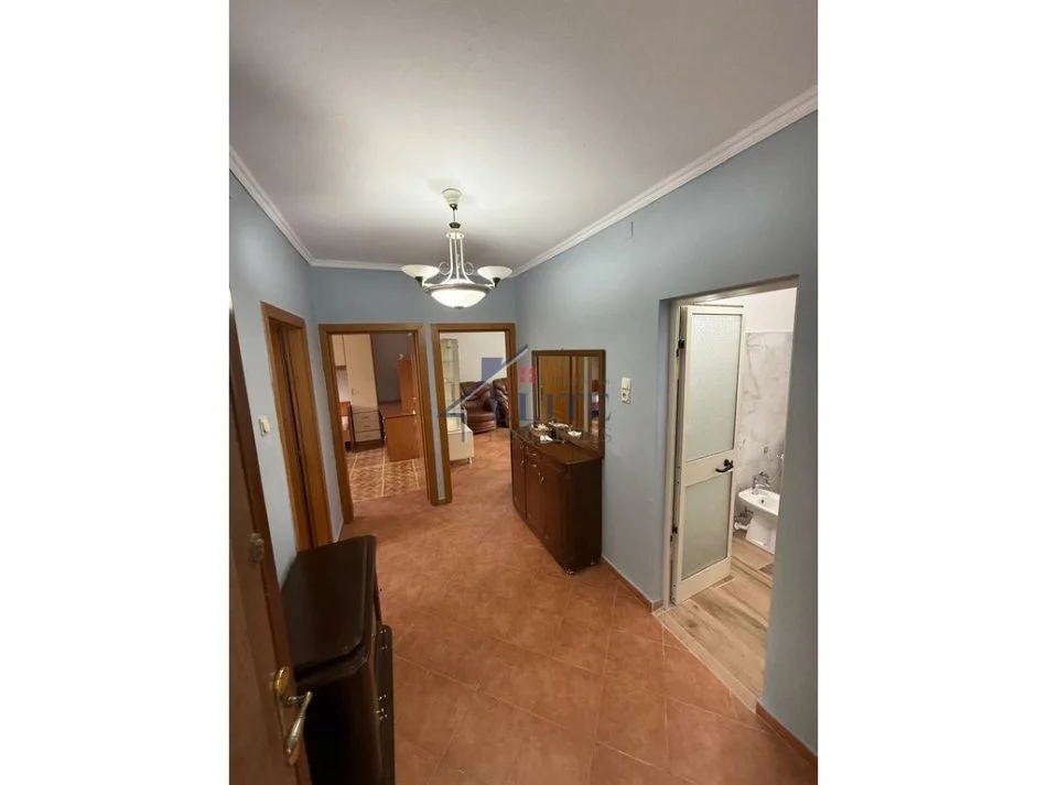 Tirane, shitet apartament 2+1+Ballkon Kati 2, 72 m² 115.000 € (Ali Demi)