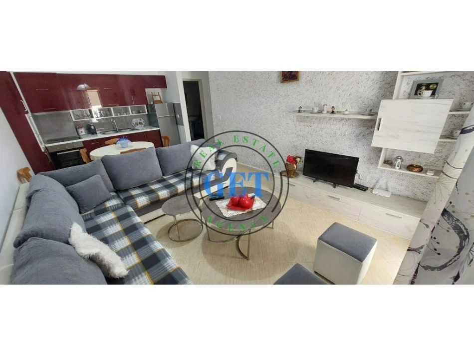 Durres, jepet me qera apartament 1+1 Kati 3, 70 m² 350 € (Plazh Iliria)