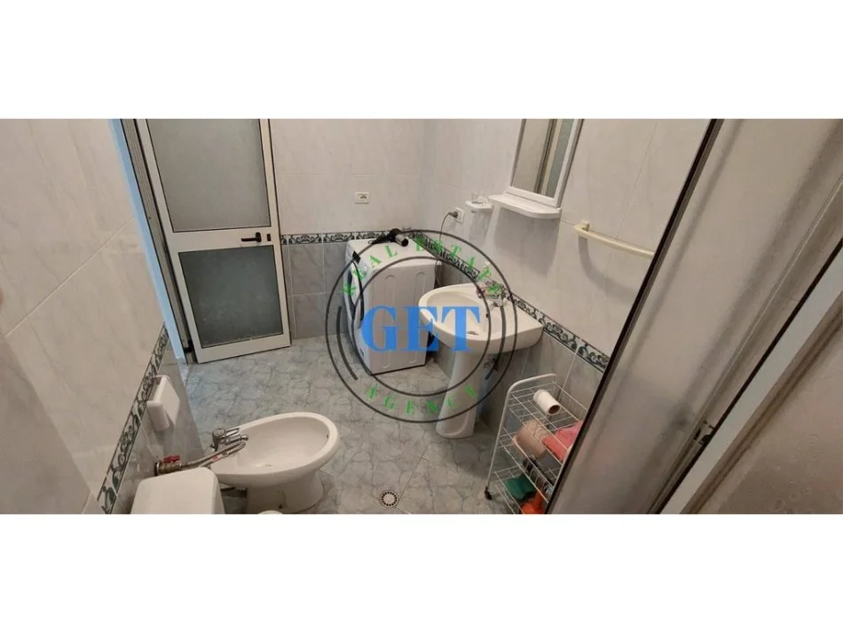 Durres, jepet me qera apartament 1+1 Kati 3, 70 m² 350 € (Plazh Iliria)