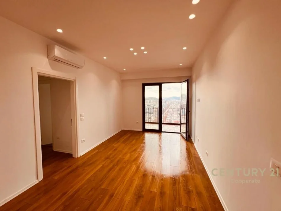 JAPIM ME QIRA APARTAMENT 2+1 TEK GARDEN BUILDING !