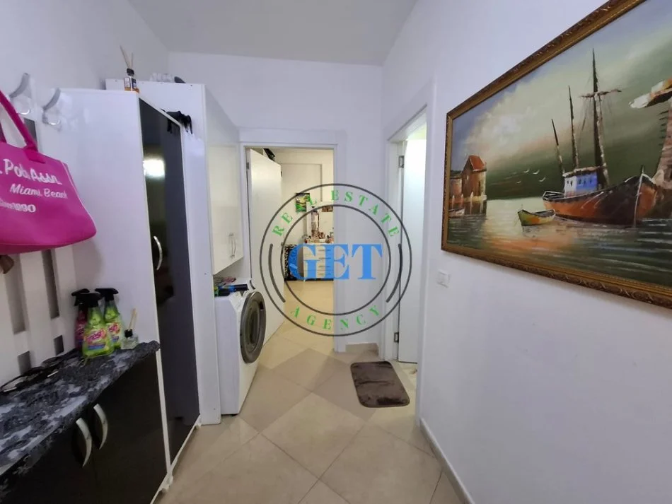 Durres, shitet apartament 1+1 Kati 3, 86 m² 95.000 € (Ish URT)