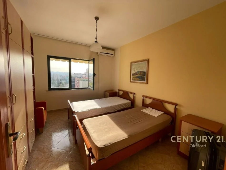 JEPET ME QIRA APARTAMENT 2+1+2 + DEPO ,TEK STACIONI I TRENIT !