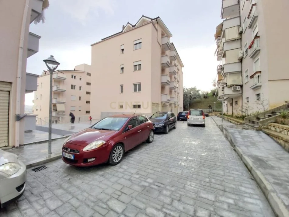 Apartament 1+1 Për Shitje në Fresk tek Rezidenca 'Platea'!