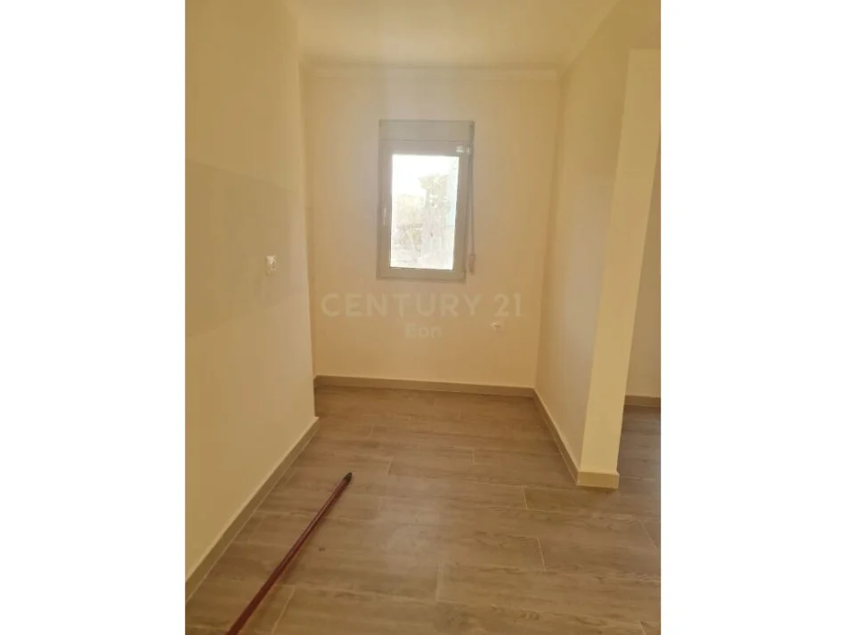 SHITET APARTAMENT 1+1 NE DURRES!
