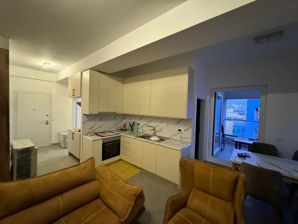 Tirane, shitet apartament 2+1 Kati 5, 95 m² 155.000 € (Kompleksi Mangalem)