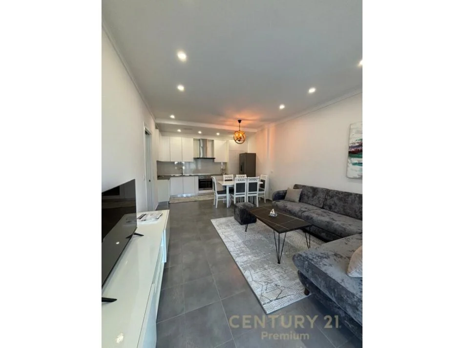 Tirane, jepet me qera apartament 2+1 Kati 3, 86 m² 500 € (KOPSHTI BOTANIK)