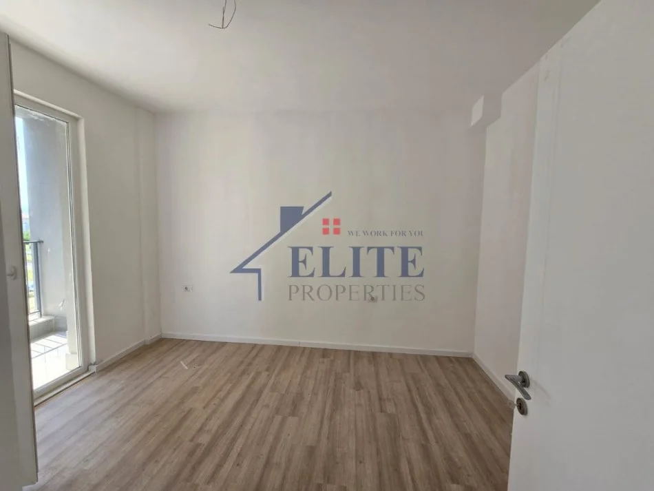 Tirane, shitet apartament 1+1 Kati 3, 64 m² 75.560 € (Univers City)