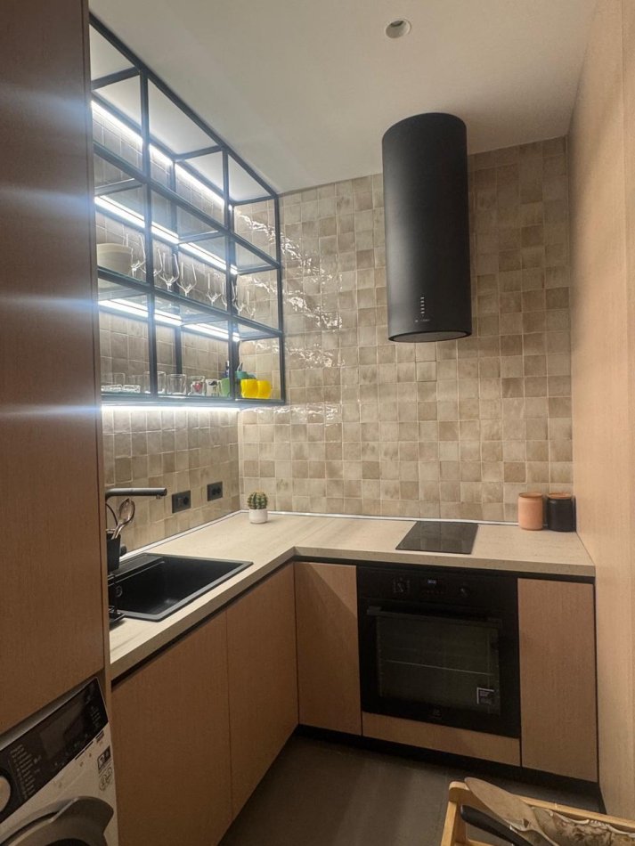 Tirane, jepet me qera apartament 1+1 Kati 7, 58 m² 680 € (Myslym Shyri)