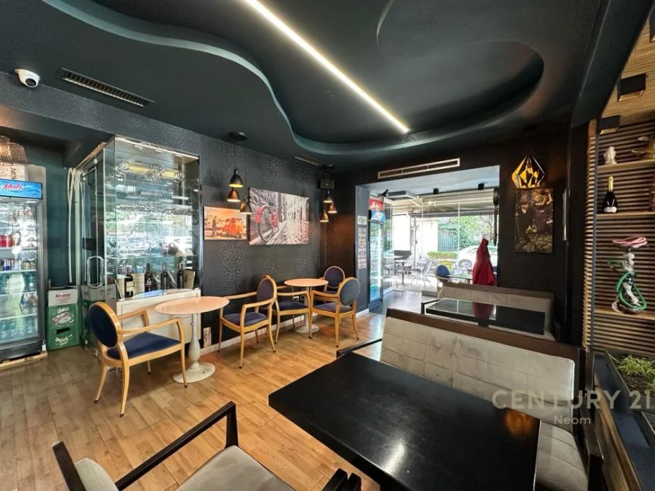 Tirane, shes ambjent biznesi Kati 0, 150 m² 350.000 € (Rruga Irfan Tomini - Neom88534)