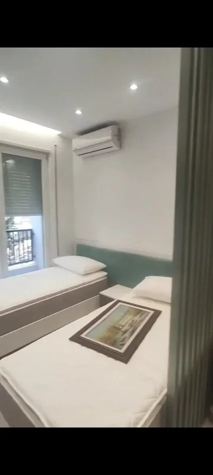 Tirane, jepet me qera garsonier Kati 2, 35 m² 450 € (xhamlliku , oxhaku)