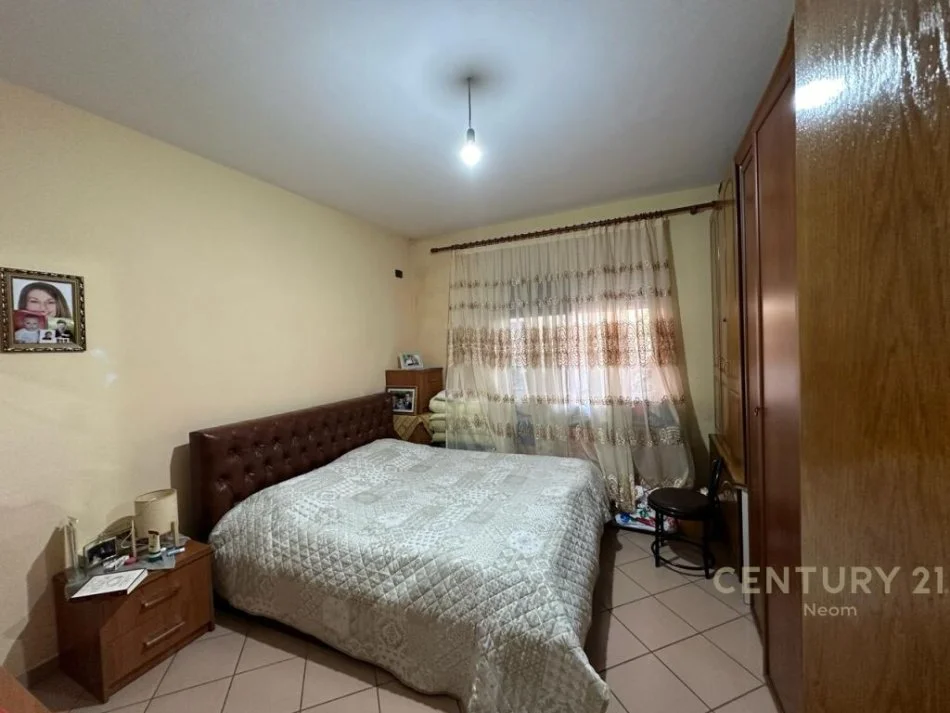 Tirane, shes apartament 2+1+Ballkon Kati 2, 109 m² 352.000 € (Neom91598)