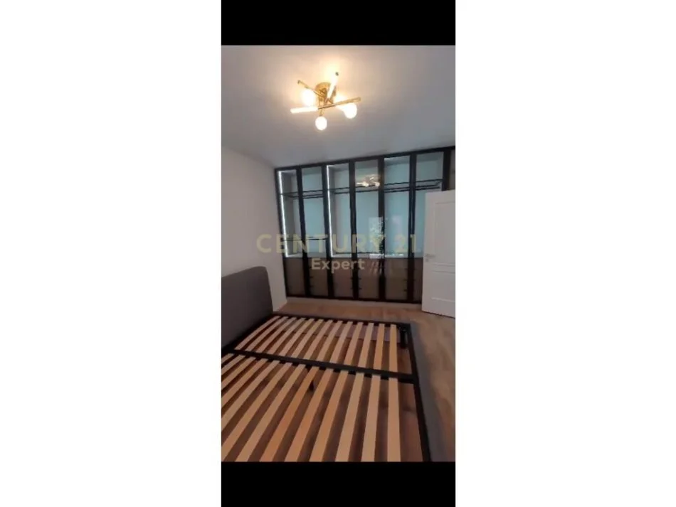 SHESIM APARTAMENT 1+1 PRANE PROKURORISE SE TIRANES !!!