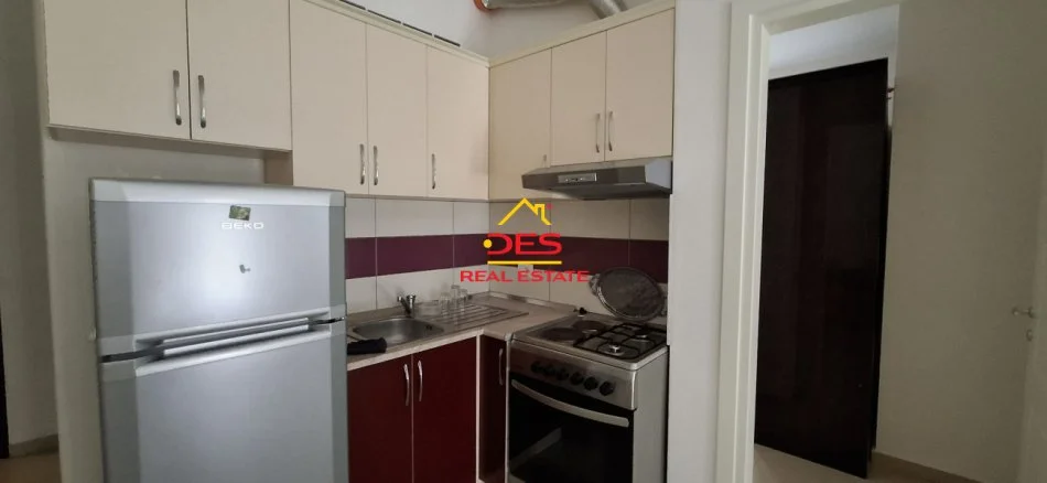 Vlore, jepet me qera apartament 2+1+Ballkon Kati 2, 80 m² 400 € (Rruga Aleksanër Moisiu)