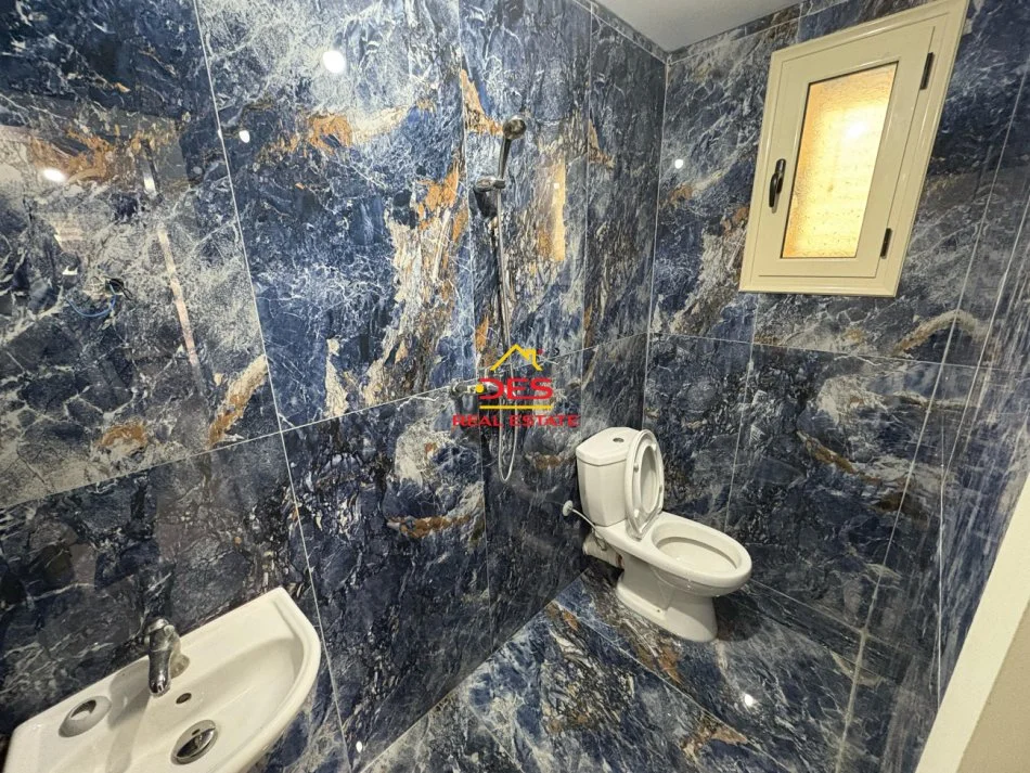 Vlore, jepet me qera Vile 2+1+Ballkon Kati 0, 134 m² 380 € (Rruga Sokrat Leka)