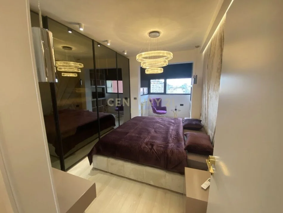 JAPIM ME QIRA APARTAMENT 2+1+2 PRANE ART TURBINA !!, 2000euro