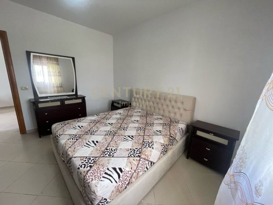 Apartment me qira 2+1 ne Yzberisht 400 €