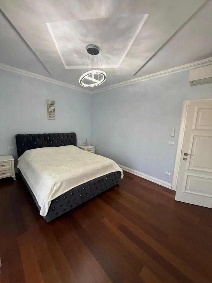 Tirane, shitet apartament Kati 2, 111 m² 259.000 € 