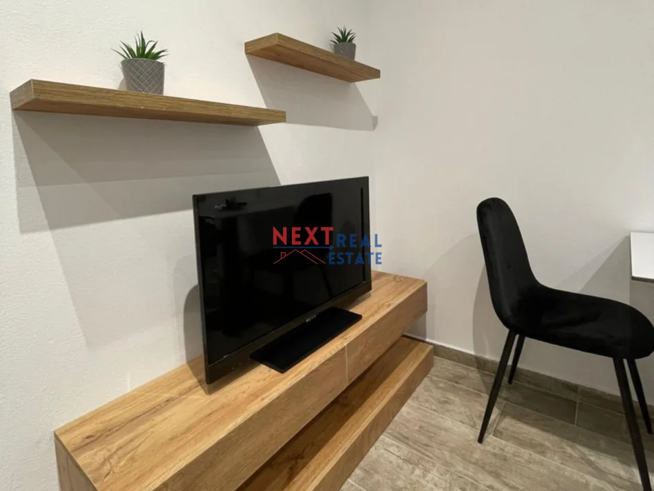 Vlore, jepet me qera garsonier 1+1 , 300 € (KOMBINATI I PESHKUT)