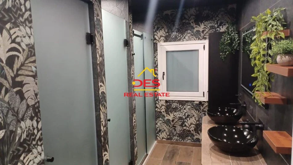 Vlore, shitet apartament+verande | Penthouse 2+1+Ballkon Kati 4, 140 m² 395.000 € (Rruga Dhimitër Konomi)