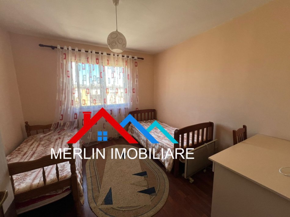 Tirane, jepet me qera apartament 2+1+Ballkon Kati 5, 67 m² 450 € (RRUGA NDRE MJEDA)