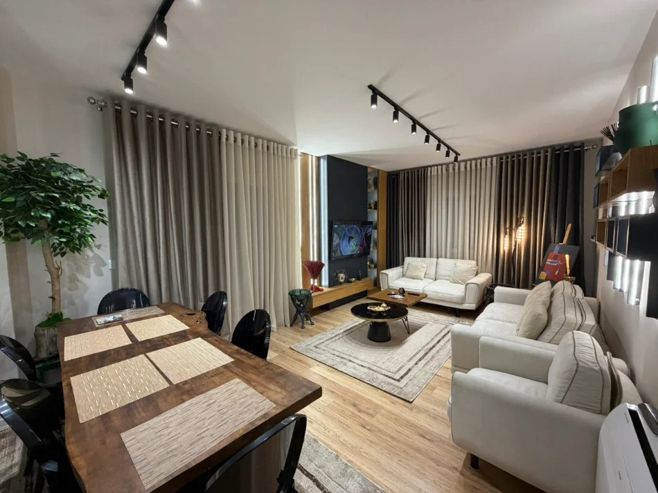 Tirane, jepet me qera apartament 2+1+Aneks+Ballkon , 103 m² 1.100 € (kodra e diellit)