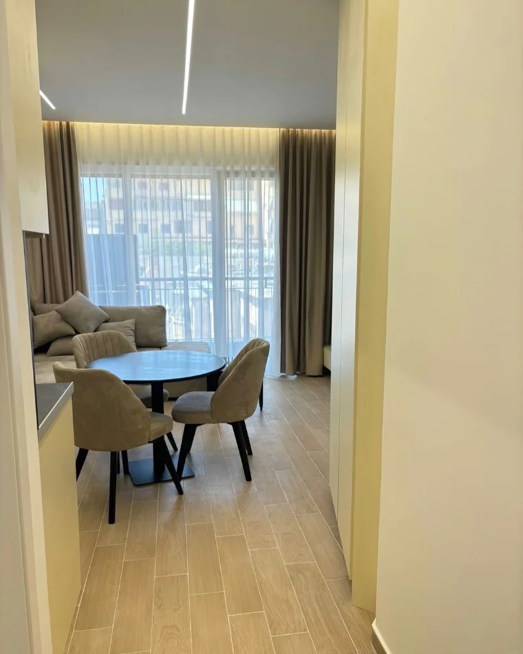 Tirane, jepet me qera apartament 1+1 Kati 5, 60 m² 800 € 